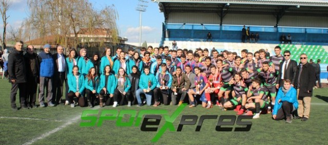 Liseler Futbolda Şampiyon Spor Lisesi