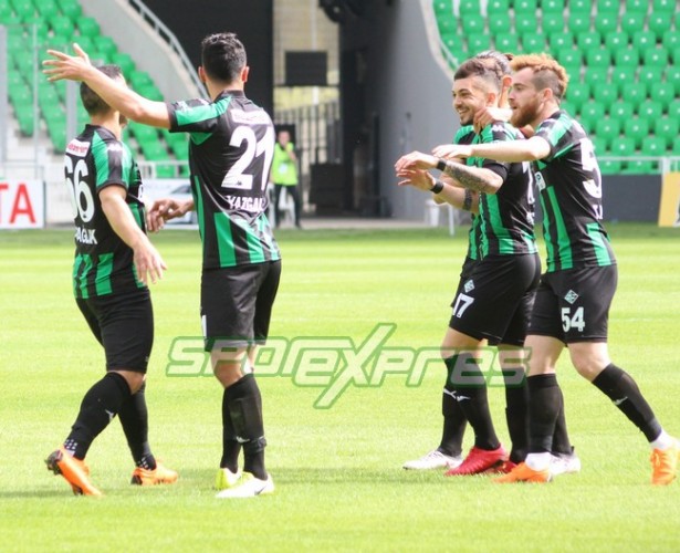 Sakaryaspor-Anadolu Selçuk: 2-1