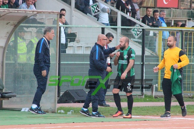 Sakaryaspor'da tempo yükseldi
