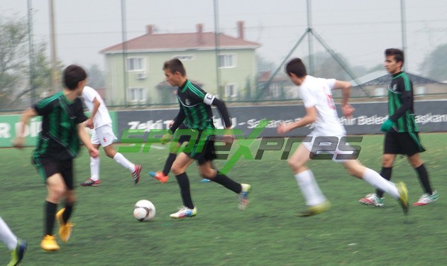 Sakaryaspor-Derince Belediyespor:1-1  (U15)