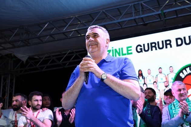 Sakarya Basket Şampiyonluğu Kutladı