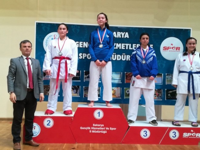 Sakarya Karate Ligi Nefes Kesti