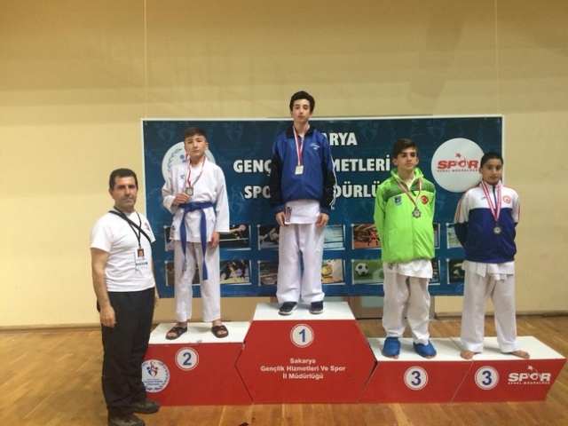 Sakarya Karate Ligi Nefes Kesti