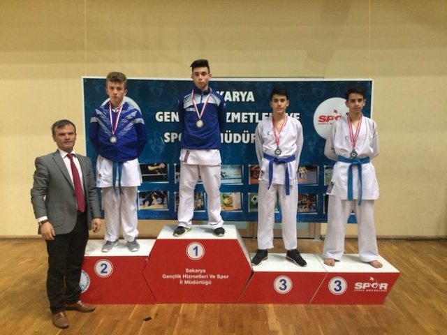 Sakarya Karate Ligi Nefes Kesti