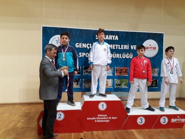 Sakarya Karate Ligi Nefes Kesti