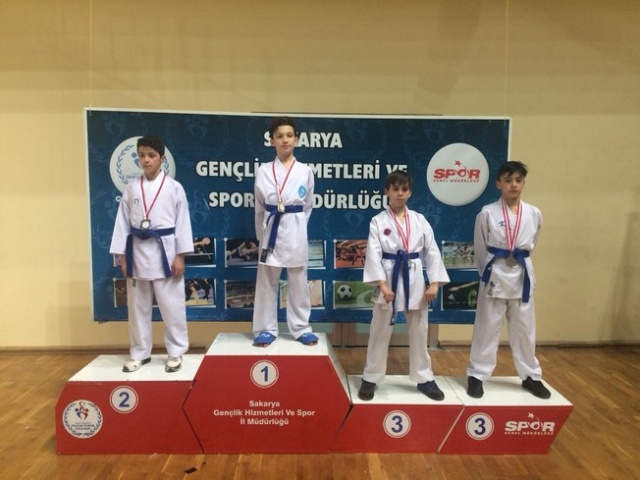 Sakarya Karate Ligi Nefes Kesti