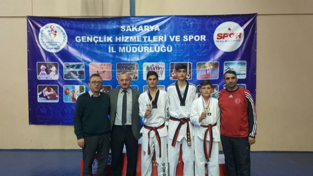 Taekwondo'da 19 madalya