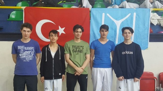 Taekwondo'da 19 madalya