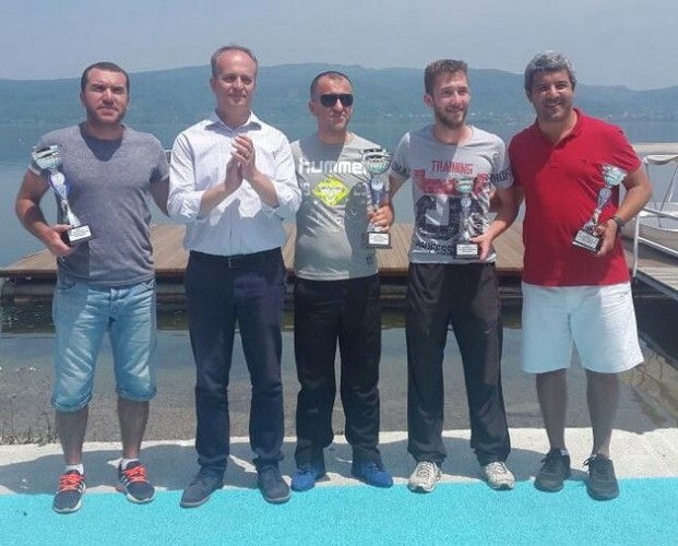 Türkiye Kürek Şampiyonası Sapanca Gölünde yapıldı