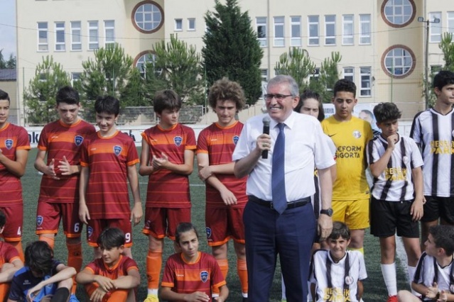 Sakaryalı Hakemler ayak tenisi turnuvasında buluştu