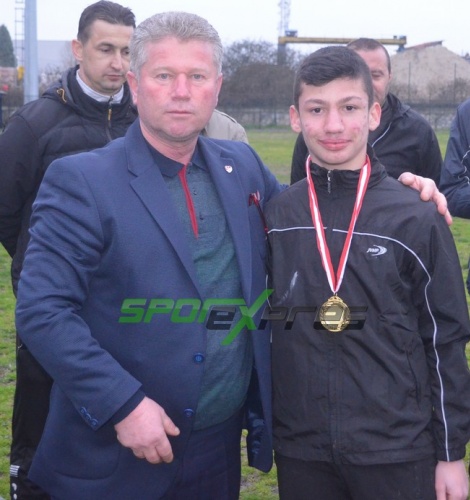 U14’de Şampiyonlar kupalarını aldı