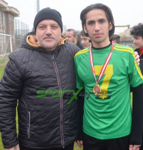 U14’de Şampiyonlar kupalarını aldı