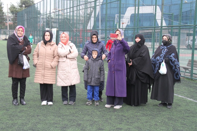 Harmanlıkspor kupaları topladı