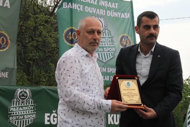 Pazarköy Eğitimspor şampiyonluk kupasını aldı