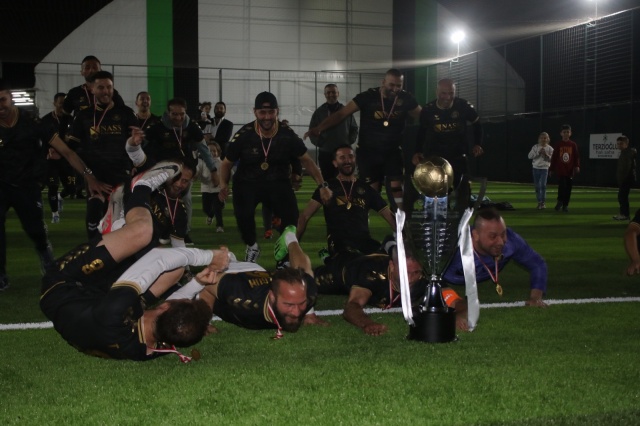 Mini Futbol'da Nass Grup Şampiyon