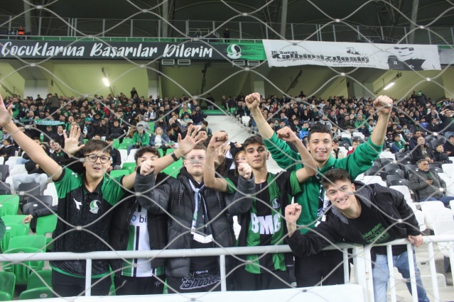 Sakaryaspor-Kocaelispor maçı fotoğrafları
