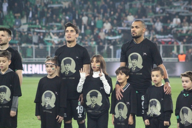 Sakaryaspor-Kocaelispor maçı fotoğrafları