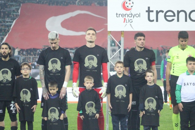 Sakaryaspor-Kocaelispor maçı fotoğrafları