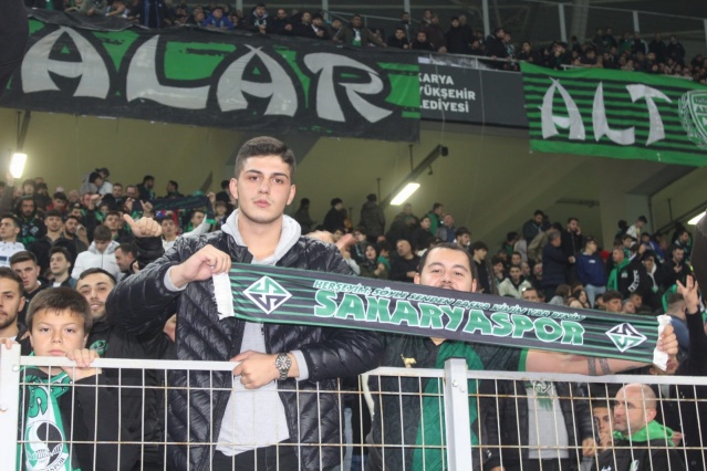 Sakaryaspor-Kocaelispor maçı fotoğrafları