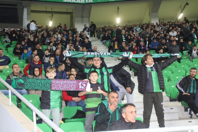Sakaryaspor-Kocaelispor maçı fotoğrafları