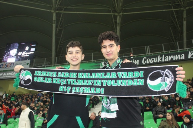 Sakaryaspor-Kocaelispor maçı fotoğrafları
