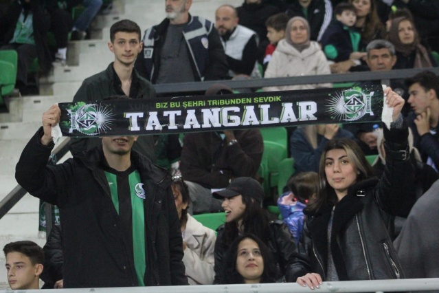 Sakaryaspor-Kocaelispor maçı fotoğrafları