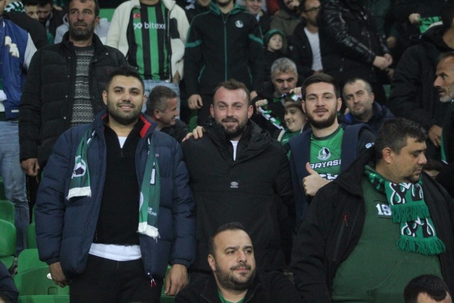 Sakaryaspor-Kocaelispor maçı fotoğrafları