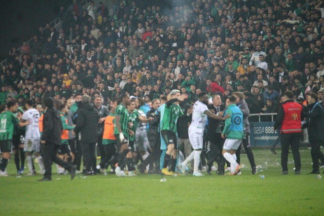 Sakaryaspor-Kocaelispor maçı fotoğrafları