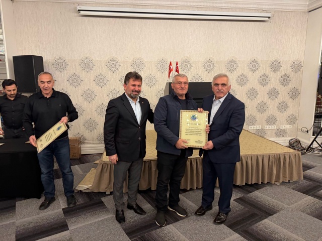 Güreş camiası iftarda buluştu