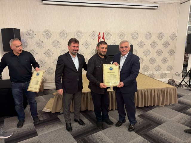 Güreş camiası iftarda buluştu
