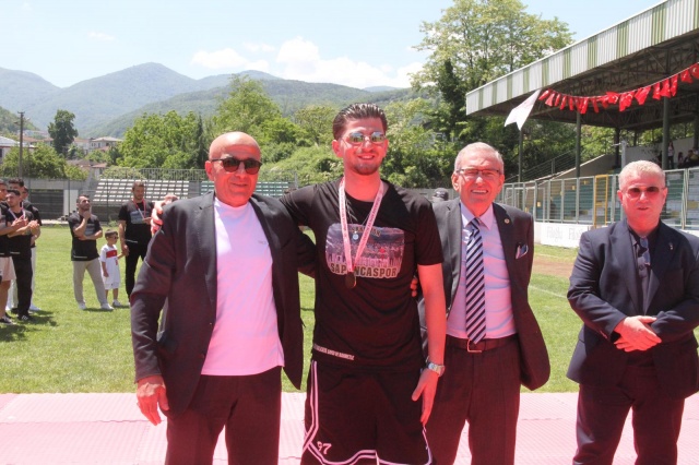 Sapancaspor kupasına kavuştu