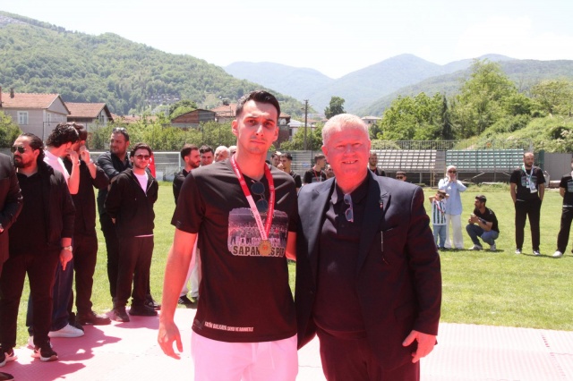 Sapancaspor kupasına kavuştu