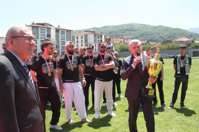 Sapancaspor kupasına kavuştu
