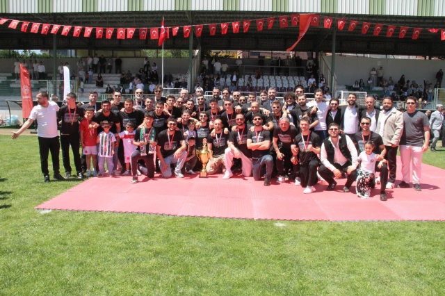 Sapancaspor kupasına kavuştu