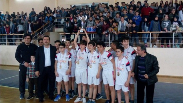 Hentbolun Yıldızları Belirlendi