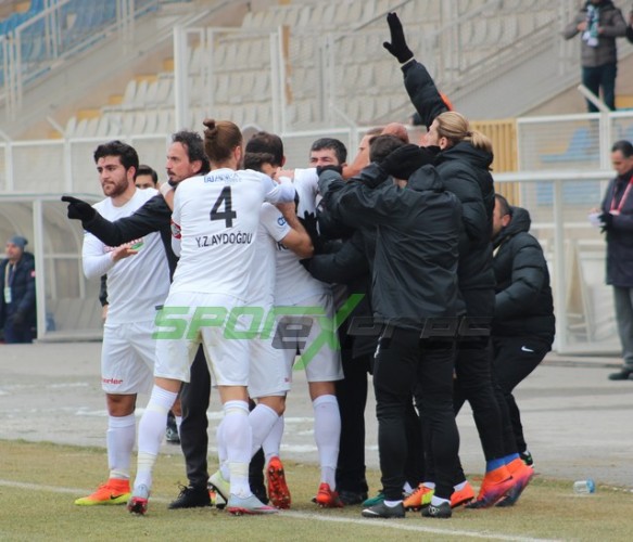 Adliyespor-Sakaryaspor: 4-2