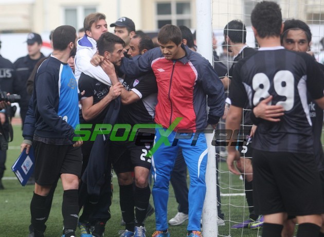 Adapazarıspor - Sultanbeyli Bld.: 0-0