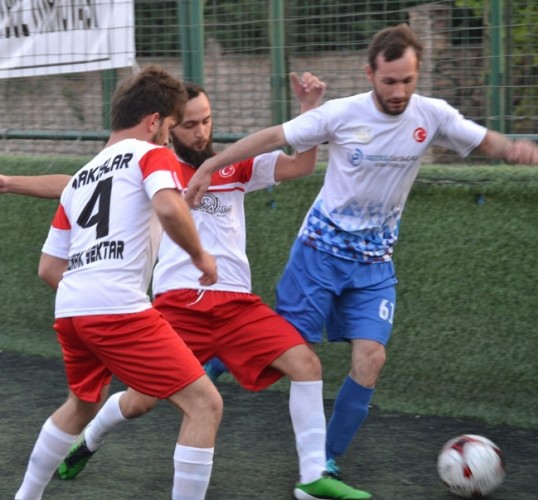 Nakışlar galibiyet ile başladı