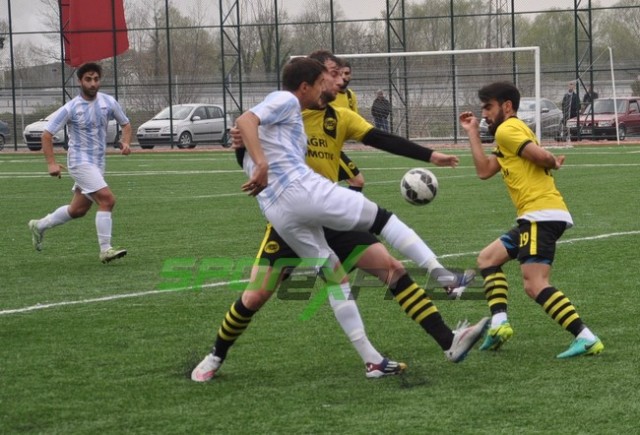 As Akyazıspor-Adapazarıspor: 2-3