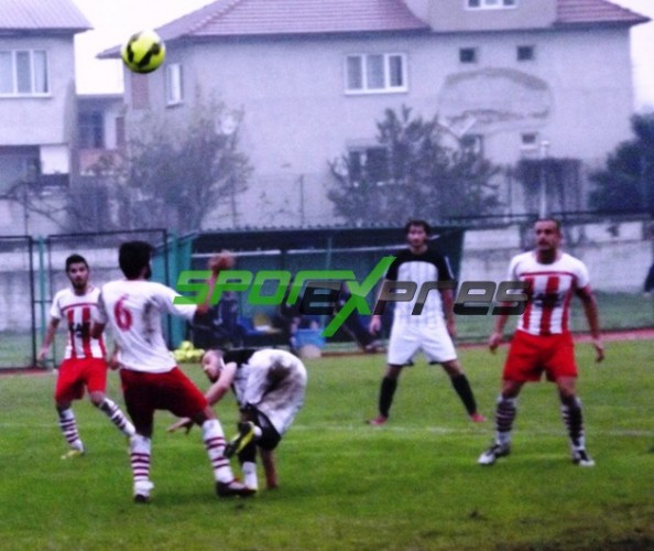 As Akyazıspor -Pamukova Gençler Gücü: 0-0