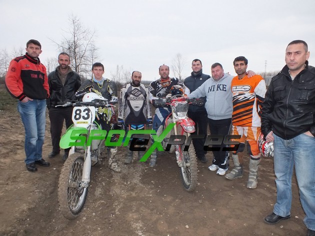 Motocross Tutkunları Akyazı’da