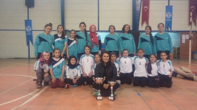 Akyazı Filede Coştu