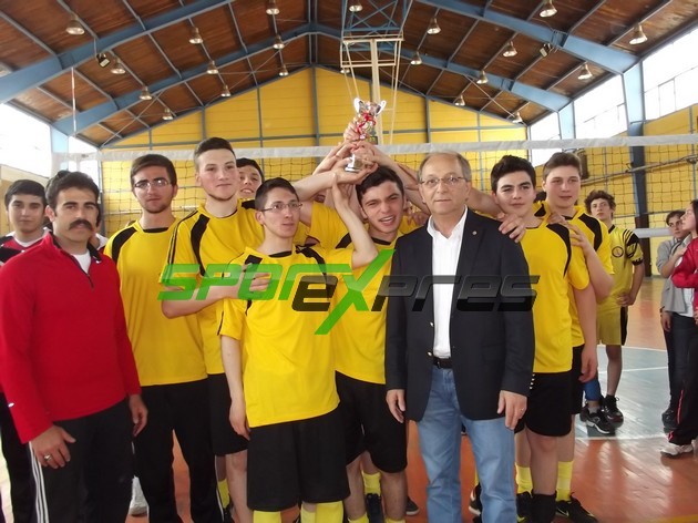 Akyazı Liseler Voleybol turnuvası sona erdi