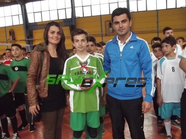Voleybol Turnuvasının galibi Ali Altıparmak Ortaokulu