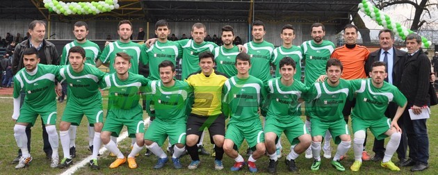 Alaağaçspor şampiyonluğu kutladı