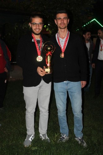Alandüzüspor kupasına kavuştu