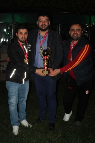 Alandüzüspor kupasına kavuştu