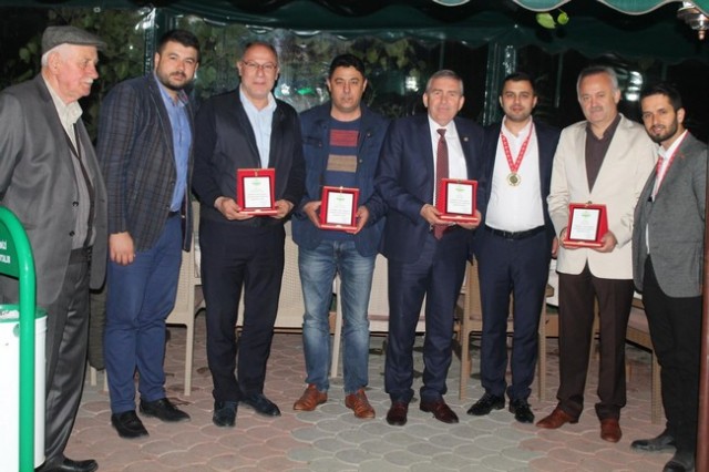 Alandüzüspor kupasına kavuştu