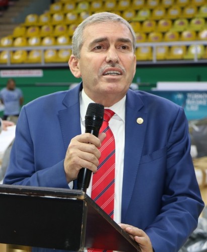 Amatörlere Gençlik Spordan Malzeme Desteği