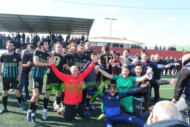 Arifiyespor-Adapazarıspor maçı fotoğrafları